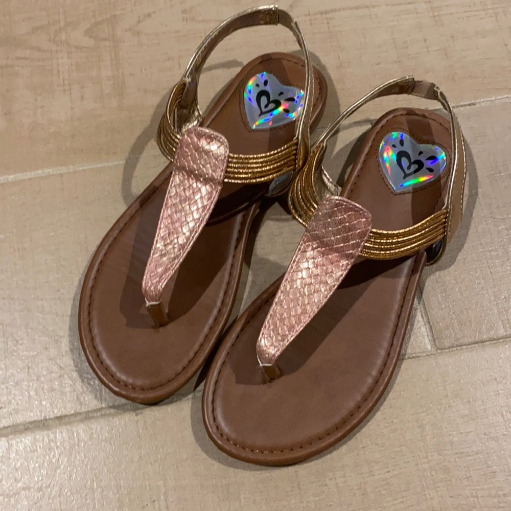 Justice girl’s sandals size 5